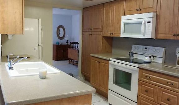 3rd image of 5049 Westminster Dr