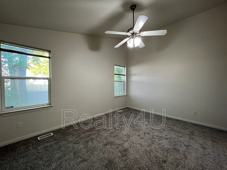 1385 E 1120 S — Photo 10
