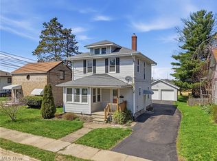 413 Hower St NE, North Canton, OH