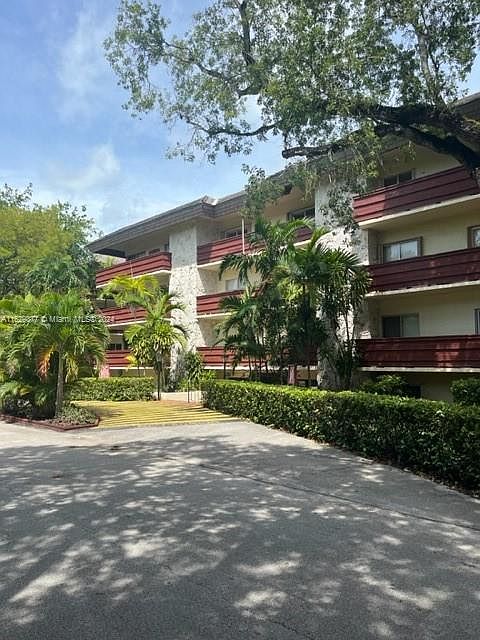 1st image of 1205 Mariposa Ave APT 331