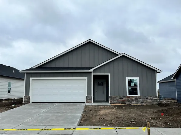 2714 S Cypress St, Wichita, KS 67210