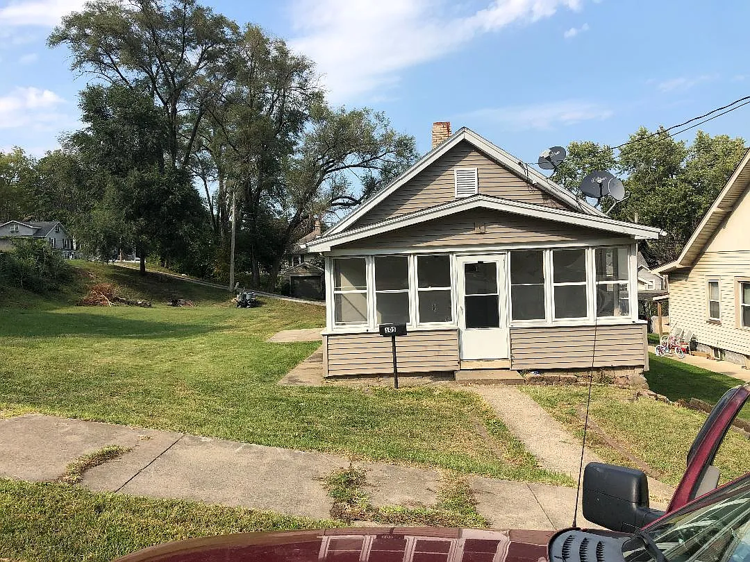 105 Peru Ave photo 1