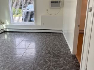 20 Traver Ave APT 1, Johnston, RI 02919