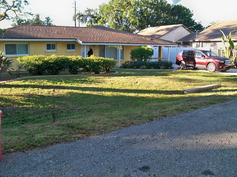 1st image of 2710 Eloise St