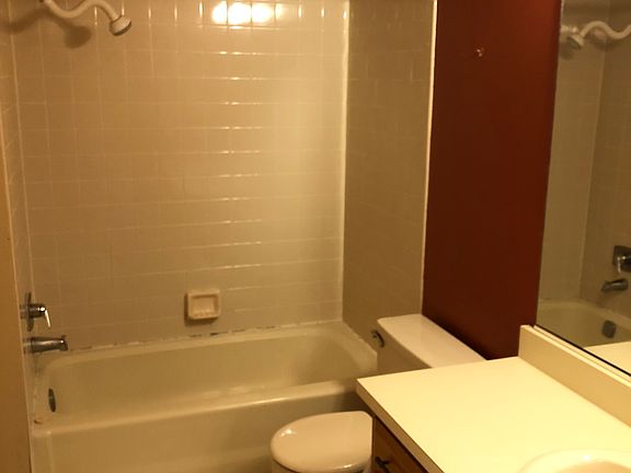Downstairs Full Bathroom 