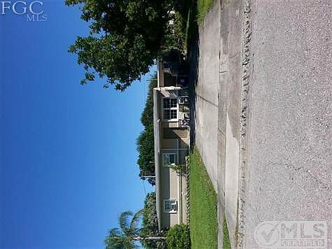1st image of 978 Hyacinth St