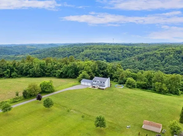 3251 Grandview Rd, Ellwood City, PA 16117