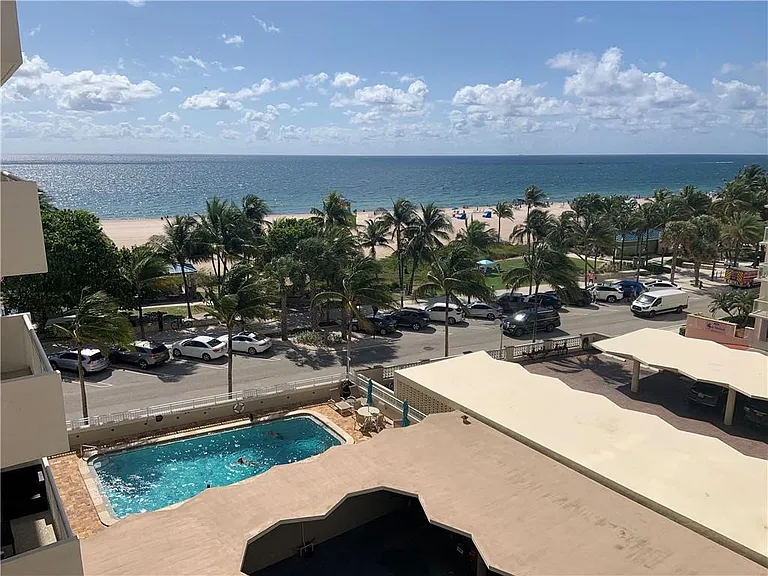 133 N Pompano Beach Blvd #507 — Photo 18