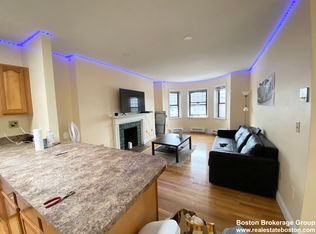 529 Newbury St APT 3, Boston, MA 02215