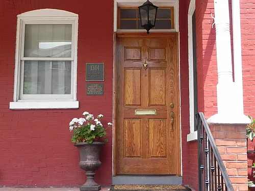 1301 W 9th St Photo 1 1301 W 9th St Photo 1