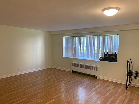 2nd image of 6109 N Seeley Ave #Garden