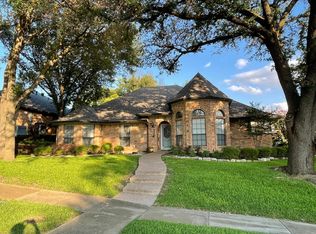 2906 Cambridgeshire Dr, Carrollton, TX 75007