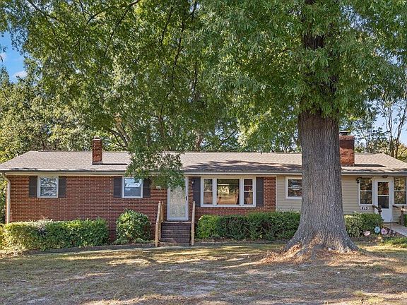 3rd image of 415 Princess Anne Dr