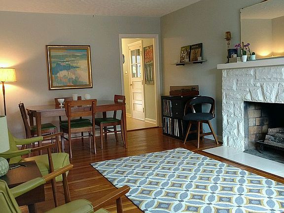 3rd image of 912 Westminster Pl