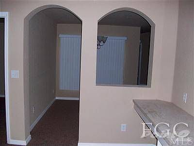 5th image of 317 NW 20th Ter