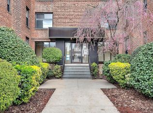 2209 Knapp St APT 6F, Brooklyn, NY 11229