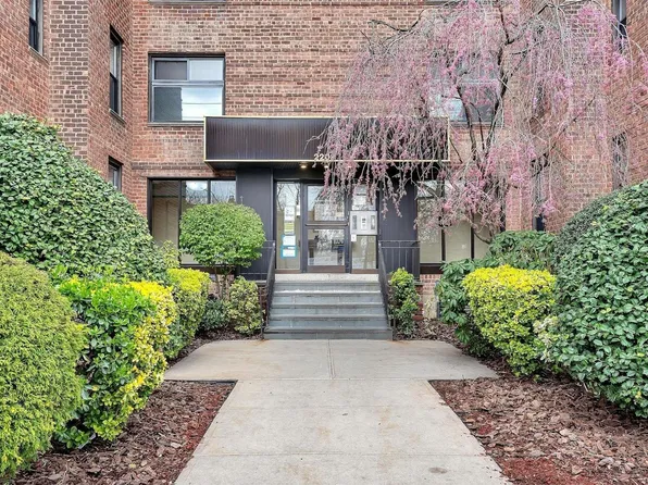 2209 Knapp Street #6F, Brooklyn, NY 11234