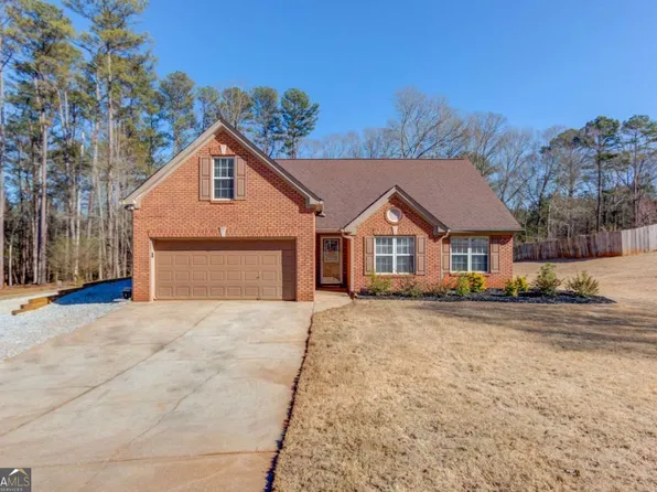 104 Jacob Dr, Hoschton, GA 30548