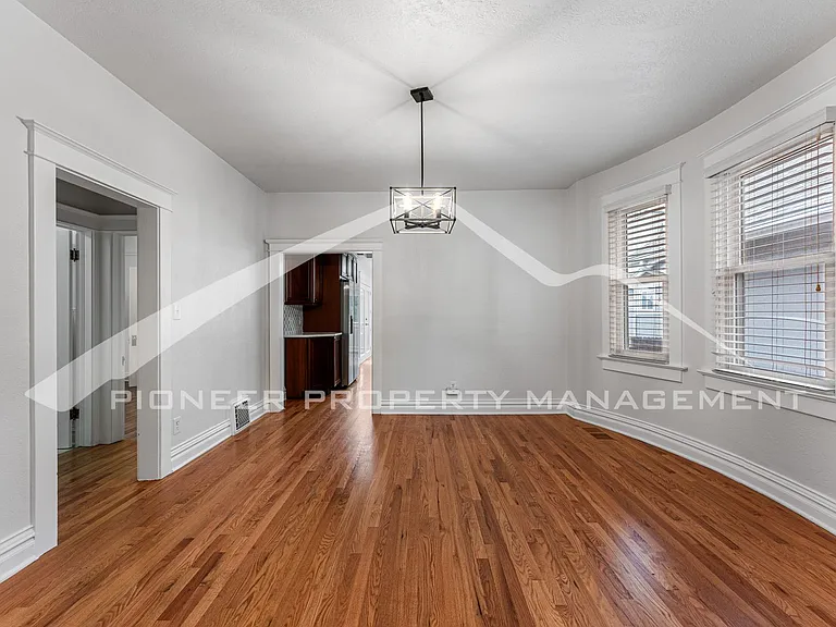 3256 Meade St — Photo 8