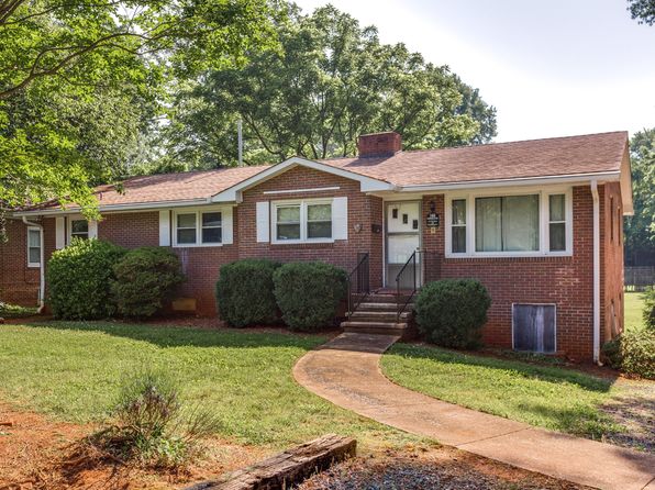 146 Rosedale Cir