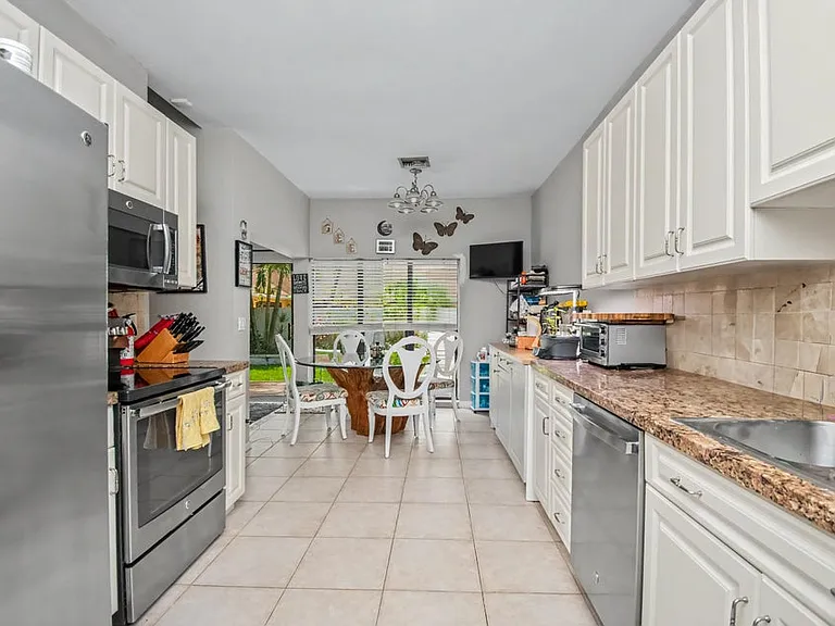 7678 Solimar Cir #0 — Photo 7
