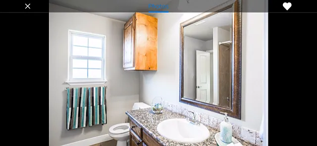 4810 Jarvis St — Photo 4