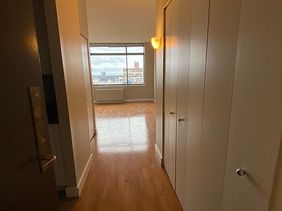 5th image of 189 W 89th St Penthouse 2G