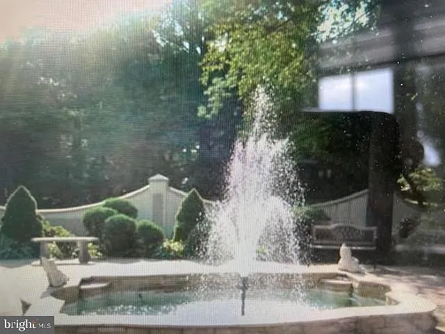 5301 Goldsboro Rd — Photo 6