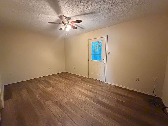 2nd image of 818 Parker Rd APT 11