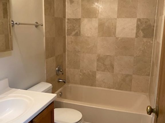 4th image of 2246 Abbeywood Dr APT C