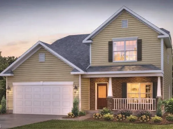 3124 Middle Creek Ln, Greensboro, NC 27405