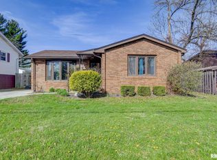 61 Adloff Ln, Springfield, IL 62703