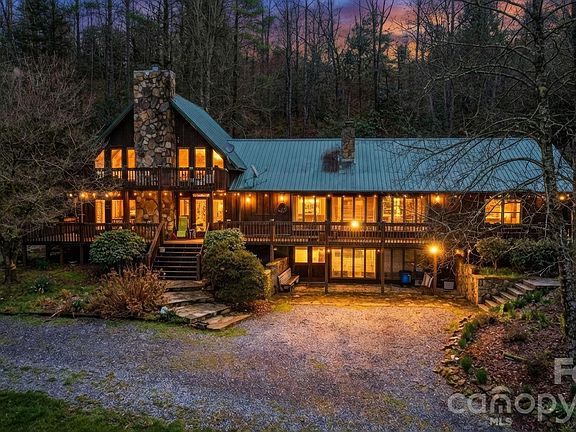 2nd image of 652 Shepherds Creek Rd