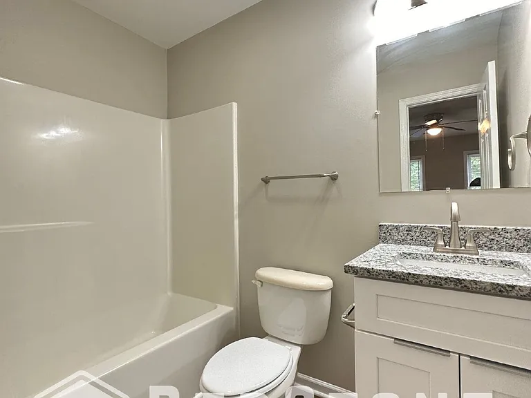 111 Bullis St #B — Photo 7
