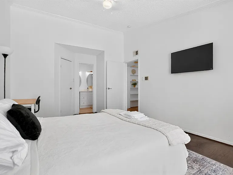 3770 Lovers Wood Ln #610 — Photo 21