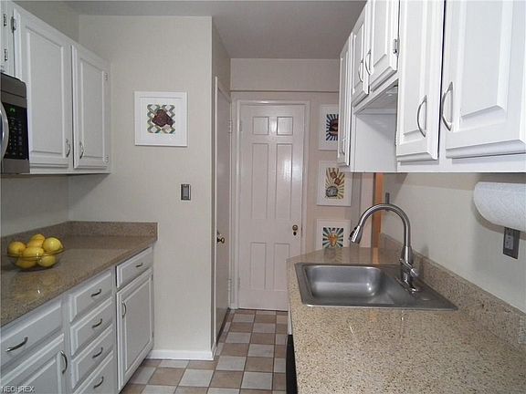3rd image of 13400 Shaker Blvd APT 504
