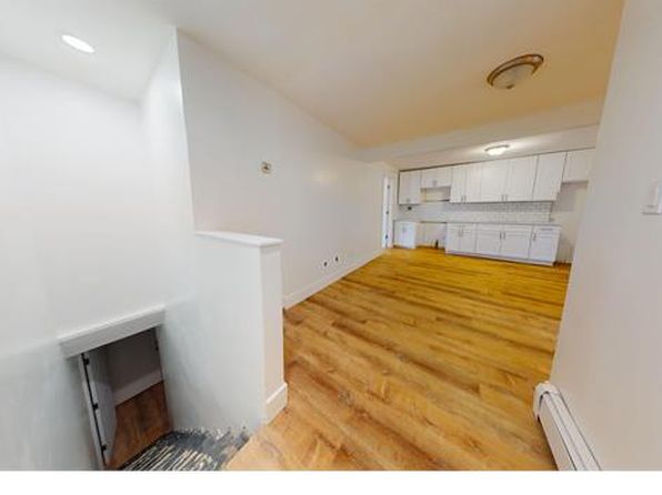 57 Montgomery Ave FLOOR 2