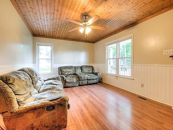 5th image of 5505 Yellowleaf Dr