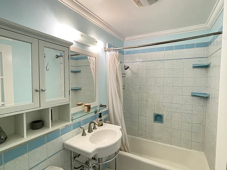 4661 Plantation Dr — Photo 4