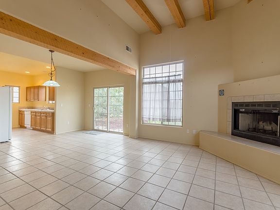 4th image of 4266 Juniper Hill Ln