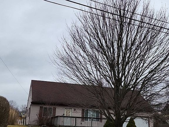 2nd image of 9897 E Center St