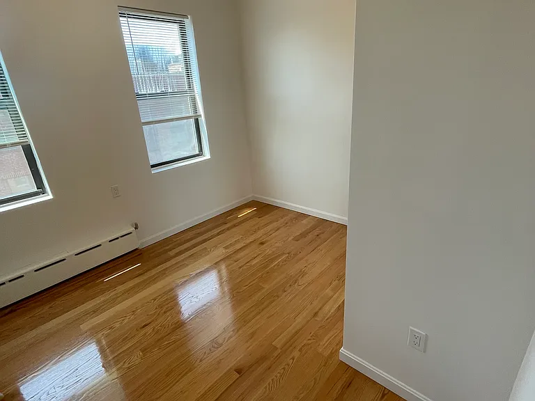 79 Westland Ave #12 — Photo 5
