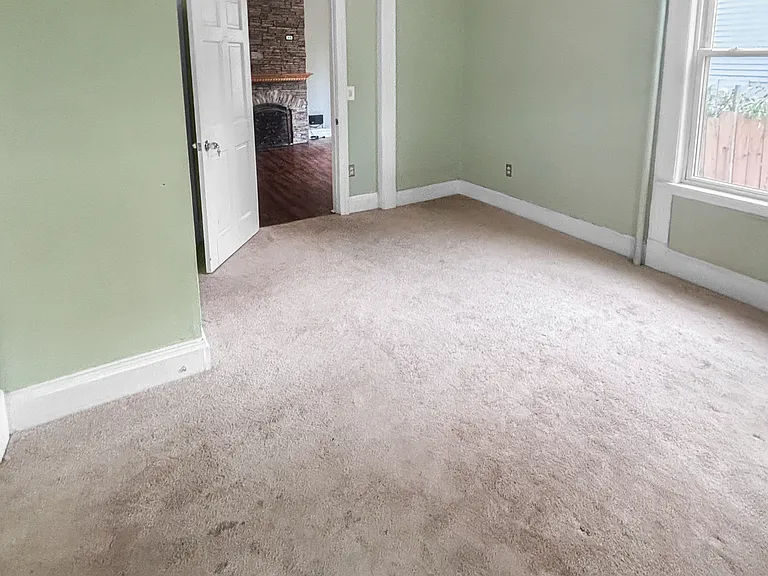 630 Kossuth St #1 — Photo 8