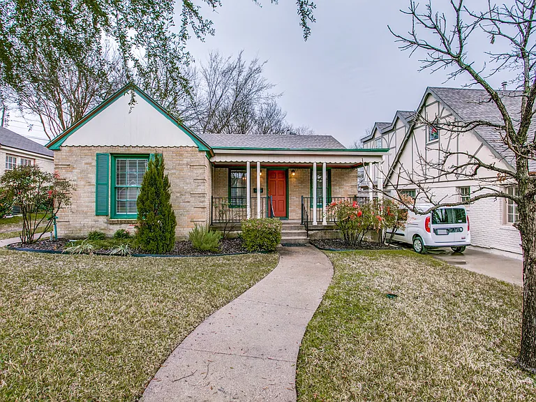 715 Newell Ave — Photo 1