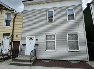 366 1st St, Troy, NY 12180