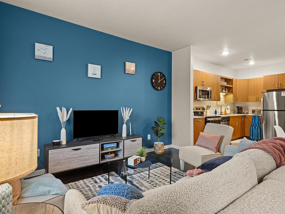 1st image of 630 S Garfield Ave Unit 212