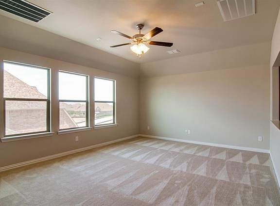 5th image of 921 Pleasant View Dr
