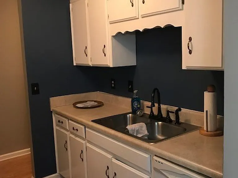2075 Stonebrook Dr — Photo 7