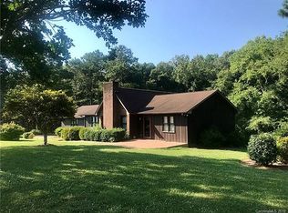 364 Island Cove Rd, Norwood, NC 28128