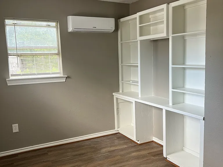 24001 Frontier Ln — Photo 8